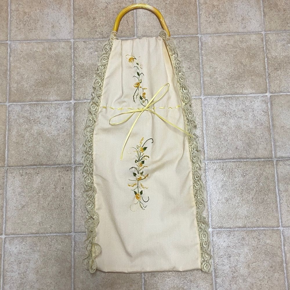 Embroidered Cream Apron with Yellow Floral Design